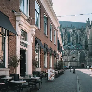Simple Hotel