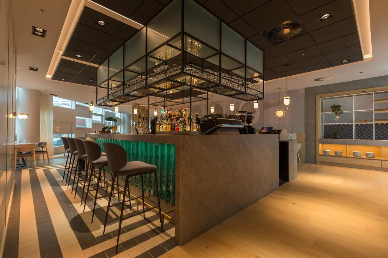 Crowne Plaza Utrecht - Central Station By Ihg 4*,